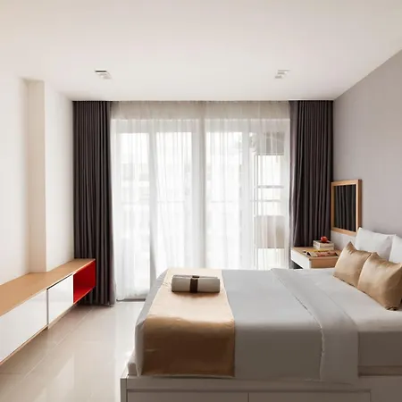 Sai Gon Airport Hotel Apartment Sky Center Luxstay
